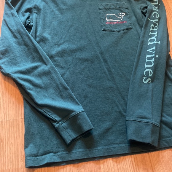 Boy’s Vineyard Vines Long Sleeve Tee / Shirt - Picture 2 of 7